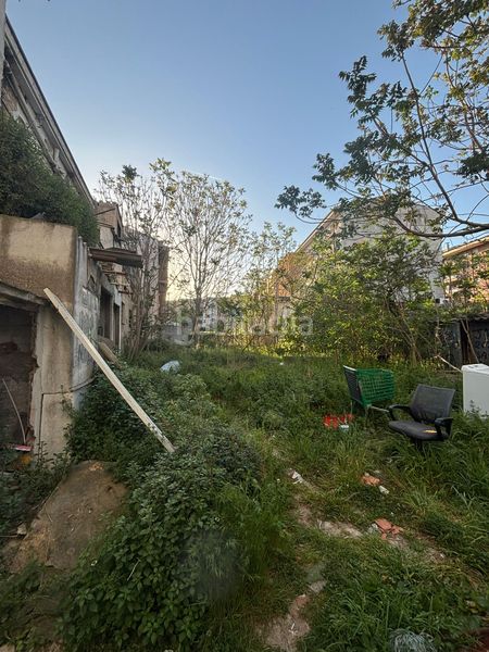 Foto d71d469b-6b63-4b84-bc78-af0092a09b06. Terreny residencial a Eixample Sud-Migdia Girona