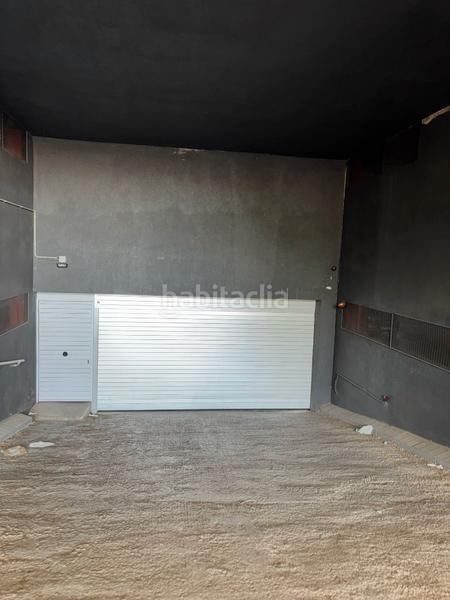 Foto 1e1ae02c-fa4c-480c-b3f4-98e126ba8d12. Aparcament cotxe a Palau Girona