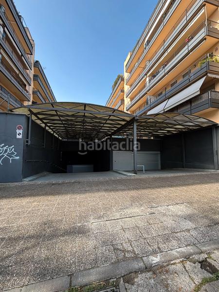 Foto d28c5c2a-33be-4d8a-8c21-e57213e07632. Autoparkplatz in Palau Girona