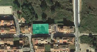 Terreny residencial  Carrer de torrent
