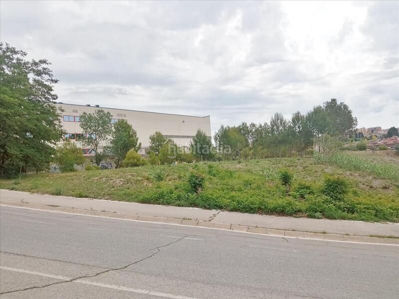 Foto e3c5ed43-885b-4052-bce8-5e8f464bf58f. Terreny residencial a Zona Nord Rubí