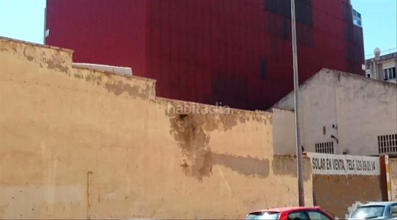 Foto 8780d0d7-45b7-42c1-b94c-a0a8d327f348. Terreno residencial en Llevant Reus