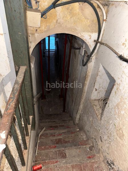 Foto 8f4ca8f4-fc13-4859-b631-d75b57978fd8. Edificio in Olot