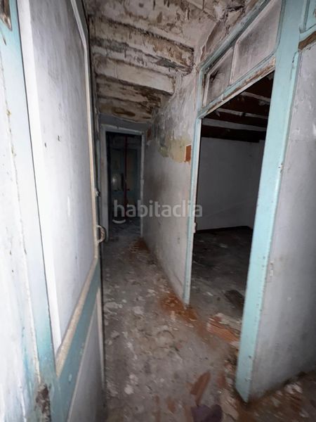 Foto fdc3faae-658d-443f-9554-3cf2dfafc12d. Edificio in Olot