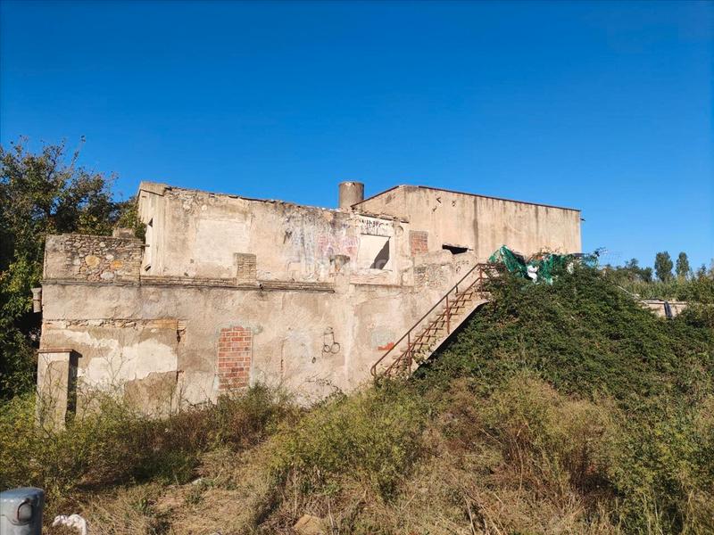 Foto 192579bf-217d-4712-8261-7caa0a7e988e. Terreny residencial a Carretera de Roses-Fossos Figueres