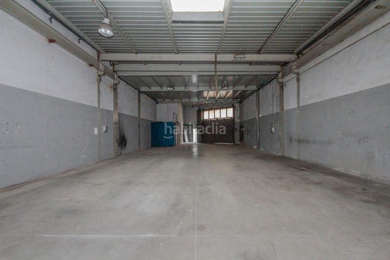 Foto 51d9f0e0-8185-495a-86bb-81b856aace15. Nau industrial a Torre - Sana Terrassa