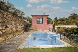 Chalet  Carrer roca del sol