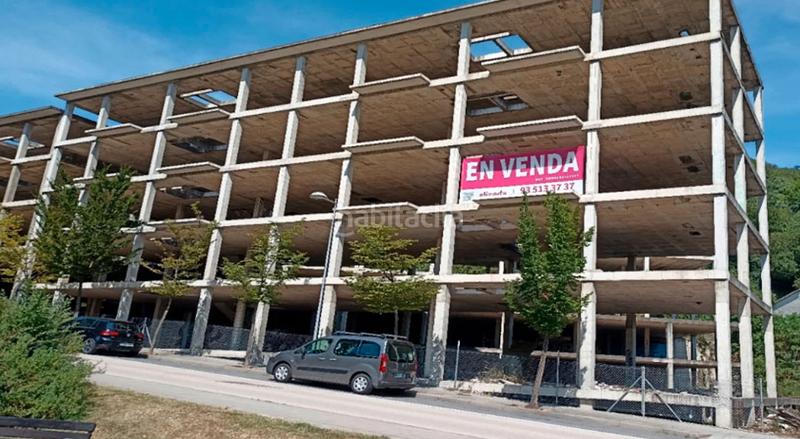 Foto 6f21341c-8bff-4718-bf11-045535498692. Edificio en Olot