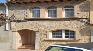 Chalet  Carrer figueres. Casa en venta en torroella de montgrí (girona)