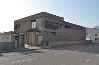 Nau industrial  Carrer llevant