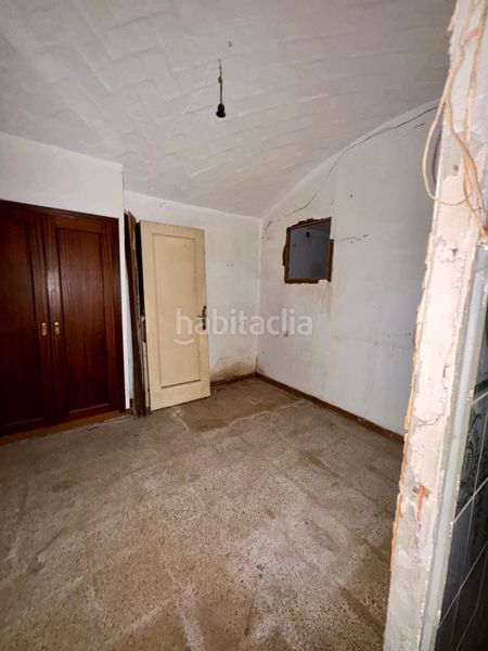 Foto b7f33c25-0c74-4354-964b-cc490b3e8eb3. Local comercial a Bisbal d´Empordà (La)