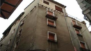 Édifice  Carrer alt del tura