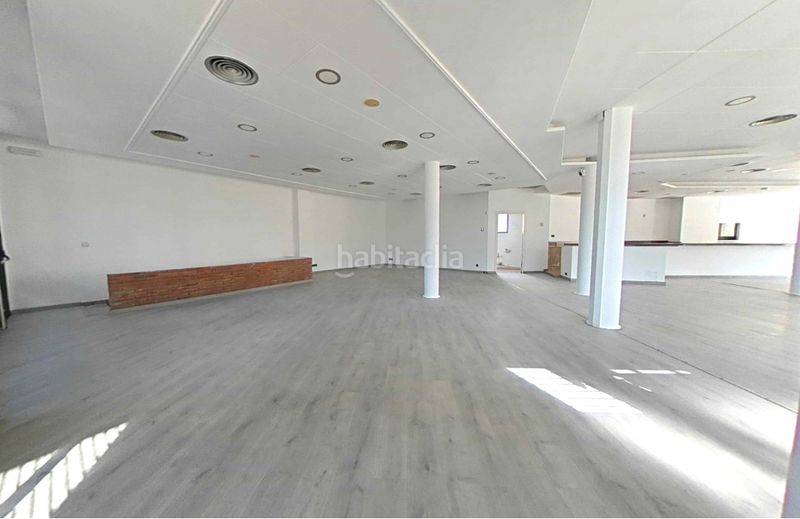 Foto 1a22f83e-8530-4be5-9b95-49adbecf1ebb. Local comercial a Zona Industrial Prat de Llobregat (El)