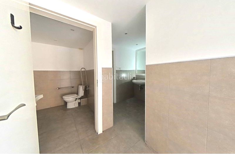 Foto 7ae7ec7b-57c5-4f99-8474-54d025e849ac. Local comercial a Zona Industrial Prat de Llobregat (El)