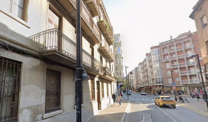 Foto b88f0d6e-7fd0-4fd3-abca-0bfa9f5e5a1a. Edifici a Centre-Barri Vell Girona