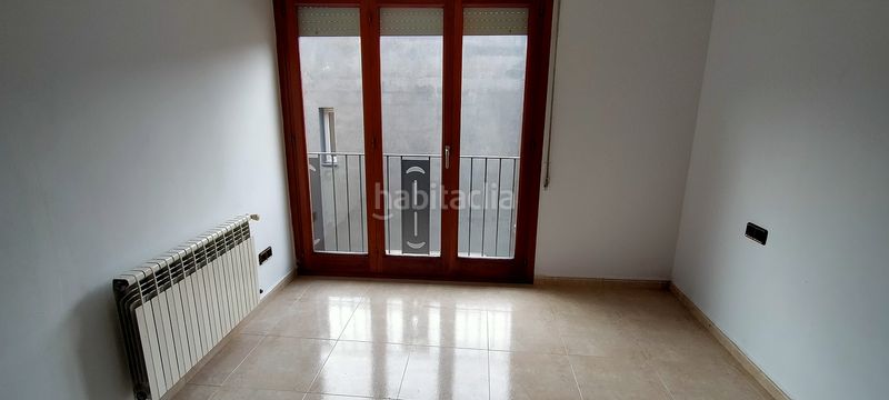 Foto 63a2fa5c-4775-4528-b34c-7dc1059be79e. Casa a schiera con camino in Olot