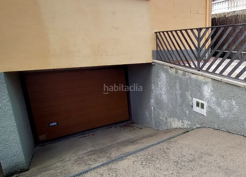 Foto ae9879a8-7aa0-47fe-8bfd-d4490d531f44. Casa a schiera con camino in Olot