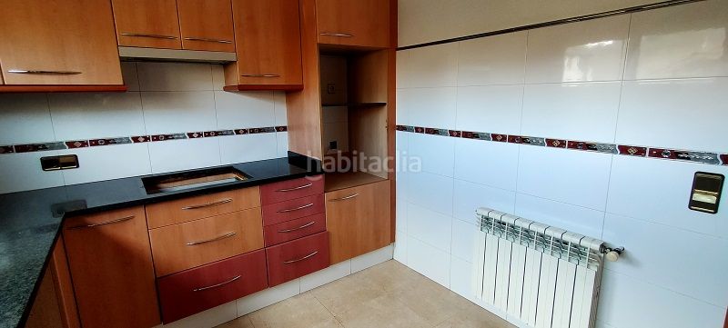 Foto e5169243-2167-4801-9267-7662d6be84d7. Casa a schiera con camino in Olot