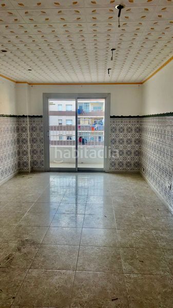 Foto fc5735a4-42b2-4010-a14f-b40d39e6c7c9. Flat in Centre Salt