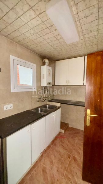 Foto d1606a31-a046-477c-a734-687674a808e4. Flat in Centre Salt