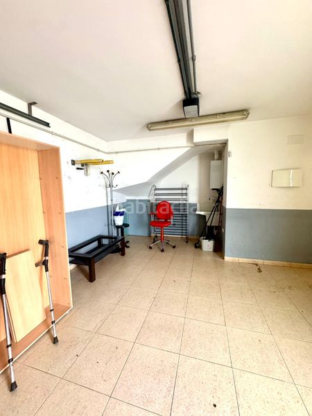 Foto 143b9b07-c906-45b7-872d-8278f2152516. Xalet a Bescanó