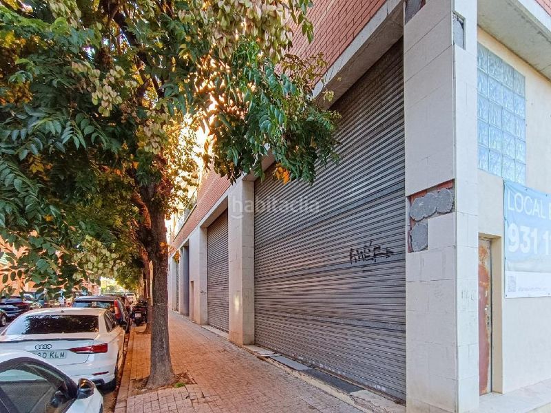 Foto 0fb4bd54-4606-4739-b20e-1733877ddbee. Local commercial dans Llagosta (La)