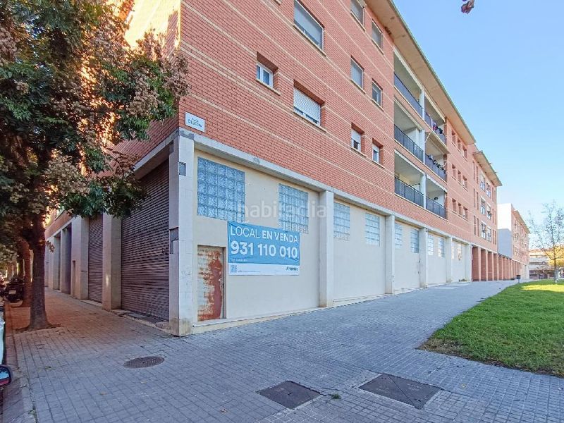 Foto 6b3bbd9a-9bf6-4ed4-a462-46aaba86f366. Local commercial dans Llagosta (La)