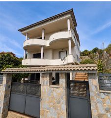 Chalet  Carrer llum