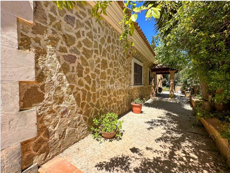 Foto 01d3007d-4d88-42f1-9b1d-480da778bf29. Casa amb piscina a Santa María del Camí