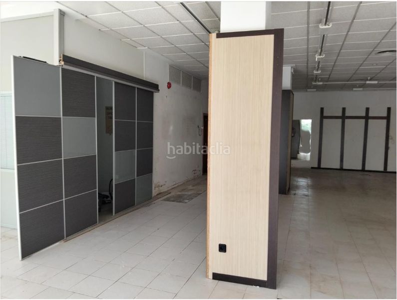 Foto 09a7c58d-80b6-418f-b752-b88c0056ddf2. Local comercial a Son Cladera Palma de Mallorca