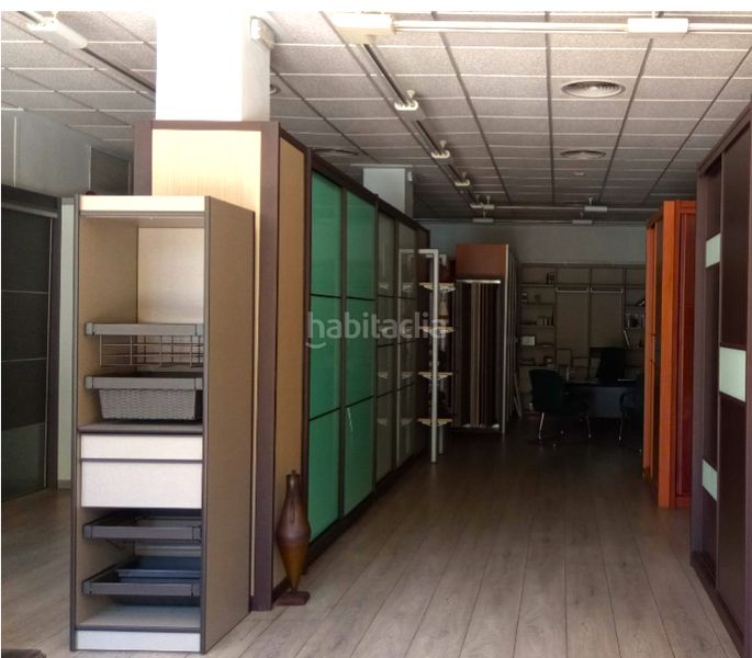 Foto 4450101f-cd19-4ab3-adab-c832ede4a4a9. Local comercial a Son Cladera Palma de Mallorca