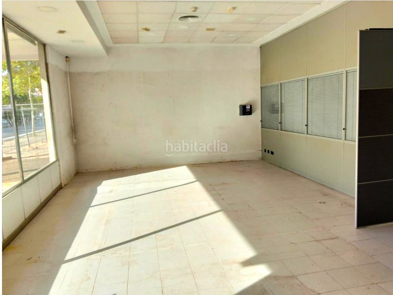 Foto c8386d6d-affe-4a41-af31-197fbaac9d6d. Local comercial a Son Cladera Palma de Mallorca