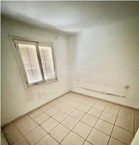 Foto 06be7f43-6434-4849-83e0-9af06ee0b696. Pis a Vila - roja Girona