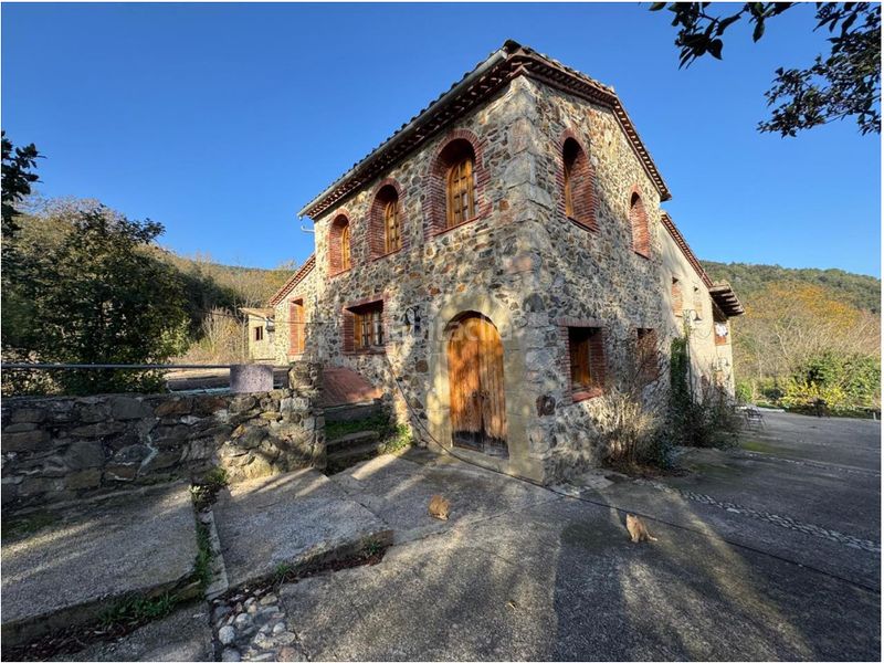 Foto bf247288-77c3-4c89-87d7-43cd9f3214d7. Casa en Amer