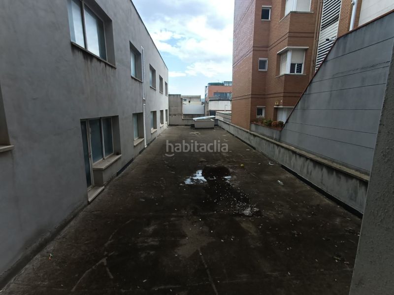 Foto a3eac52d-c4e6-4b49-9ceb-7caa10642323. Edificio in Santa Coloma de Cervelló