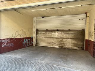 Aparcament cotxe  Carrer de narcís monturiol