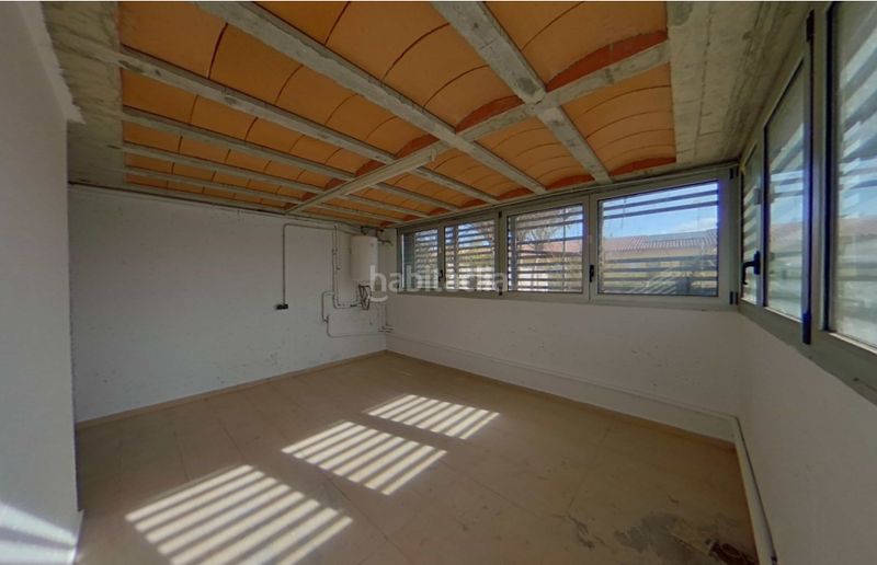 Foto f9937418-48ea-4bdb-b464-c7b18fa63335. Casa amb aparcament piscina a Canovelles