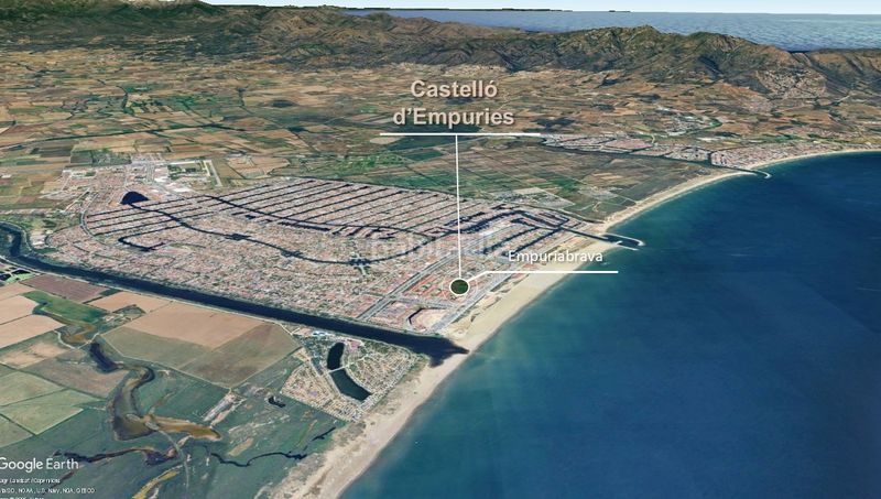 Foto eb40f392-198c-4a67-8bec-41359d951380. Terreno residencial solar urbano para promoción residencial en port salins – en Empuriabrava