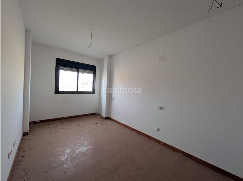 Foto 33663f69-c7bf-43df-b089-d33e6ba6dd6f. Edificio en Deltebre