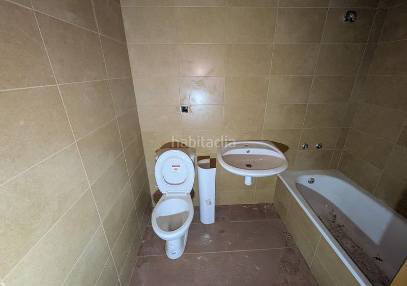 Foto a4a6481e-4504-45c0-8f1a-2ec9c37a18f4. Edificio en Deltebre