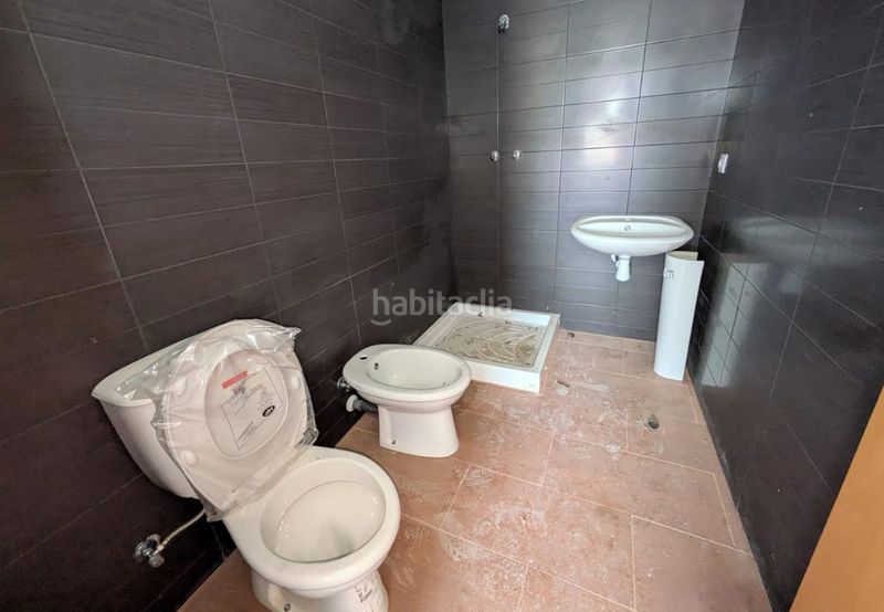 Foto e4230082-0fe7-4aee-9113-6bed3cf33a5d. Edificio en Deltebre