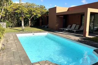 Chalet en Calle san bartolomé de tirajana 4. Exclusiva villa de lujo en salobre golf