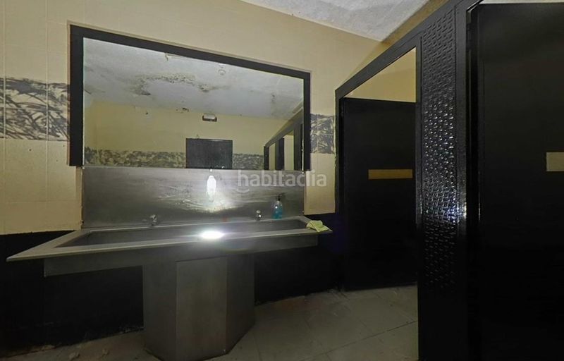 Foto 8cc7849b-0e81-4df9-81a9-e33a3b679d2b. Local comercial a calle limón verde 7 a Algete centro Algete