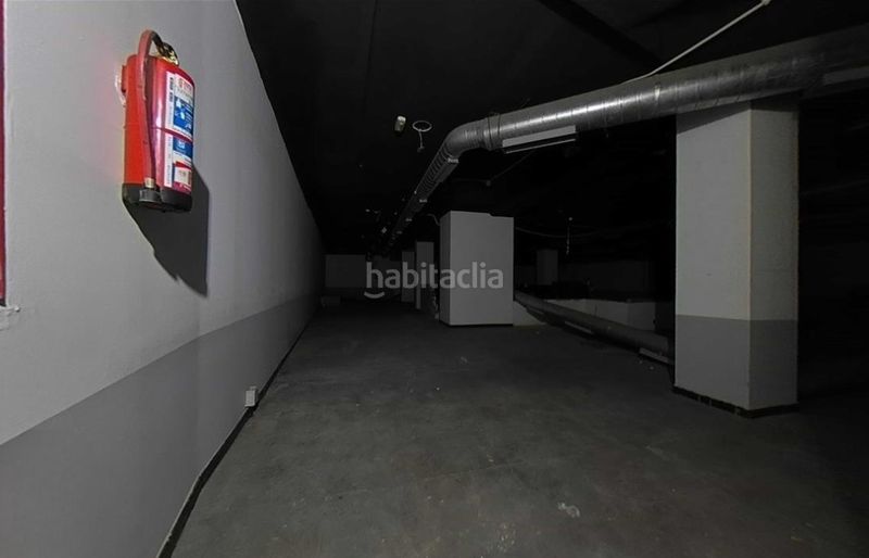Foto bc8850ea-1bd5-4c85-9750-552b11370136. Local comercial a calle limón verde 7 a Algete centro Algete
