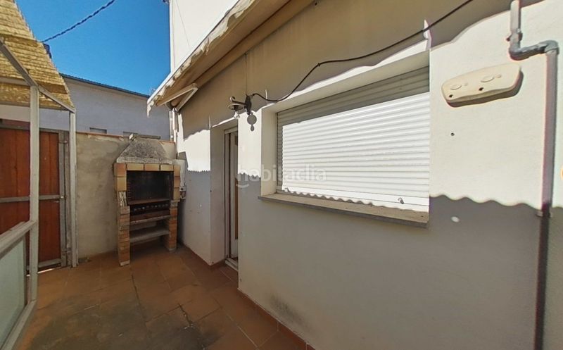 Foto 4020157c-c67b-4213-a469-7162d390d2a3. Casa adossada a carrer roure 35 a Olot