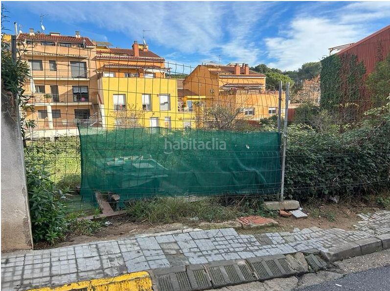 Foto ac6d99f6-3ecd-456a-bf17-e417cd5c642f. Terreny residencial a Ca n´Oriol Rubí