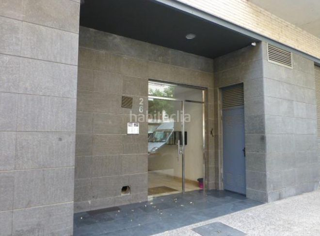 Foto f402432d-8a3b-4ad1-8bb2-fa89a1c77a56. Aparcament cotxe a Santa Eugenia Girona