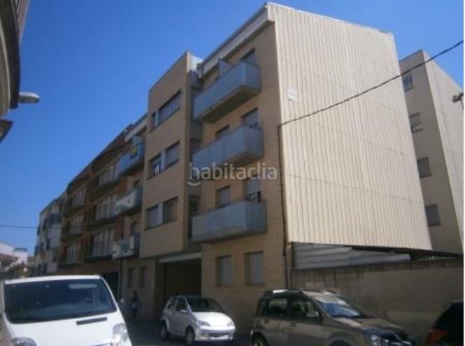 Foto f6bb03ef-a03d-49ae-b4c6-bd8e68b9e35b. Aparcament cotxe a Veïnat Salt