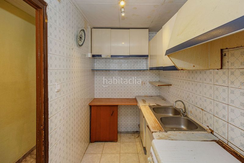 Foto a374bf5a-7b87-4a7b-a4be-462586e5dcb9. Piso en Barri dels Escriptors Salt