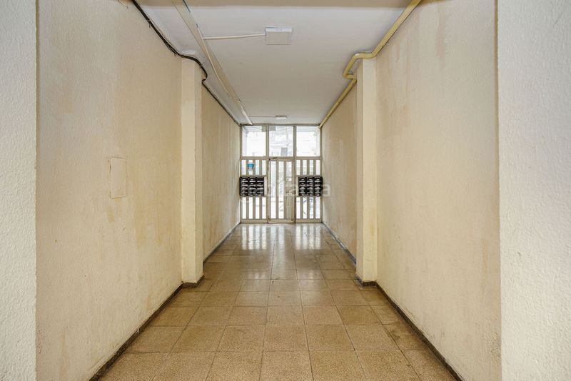 Foto a84b7179-0051-468b-9c5d-373ea56176bc. Piso en Barri dels Escriptors Salt